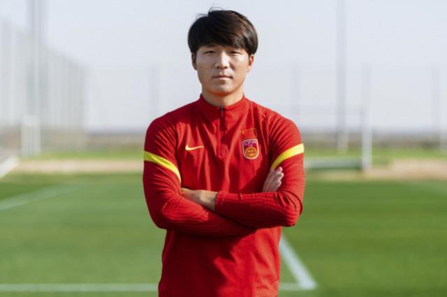 九游官网-李铁爱将重伤造后防变数 中叙战张琳芃重回边路?